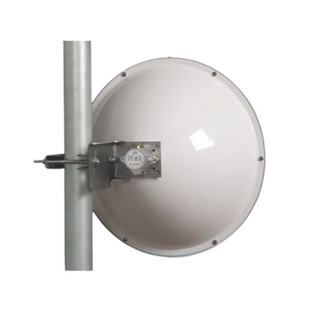 Antena Direccional De Alto Rendimiento / 1 Ft / 4.9 A 6.1 Ghz / 24.5 Dbi / Soporte De Acero Inoxidable / Polaridad En 90 Y 45° /