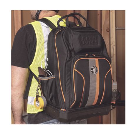 Mochila Para Herramientas Extragrande Tradesman Pro™ Con 40 Bolsillos Y Puerto Usbc