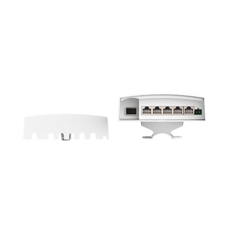 Switch Cctv Poe Para Exterior / No Administrable / Poe Entrada 802.3 Bt Hasta 60w / 1 Puerto Poe Salida 24v Pasivo Hasta 12w /  