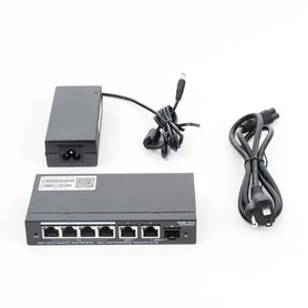 switch administrable con 4 puertos gigabit poe 2 uplink gigabit y 1 uplink gigabit para fibra sfp en combo gestión gratuita des