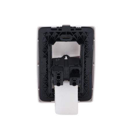 Placa Con Interruptor Escalera 10 A/ 127 V Ca 60 Hz / 3 Módulos / Color Blanco. Placa Con Interruptor Escalera 10 A/ 127 V Ca 60 Hz / 3 Módulos / Color Blanco.