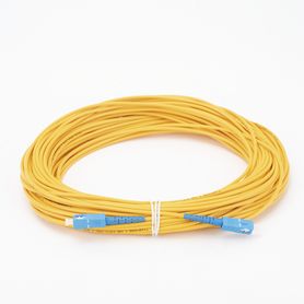 jumper de fibra óptica monomodo scupcscupc simplex de 30 metros  3mm230393