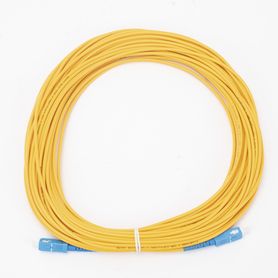 jumper de fibra óptica monomodo scupcscupc simplex de 10 metros  3mm230390