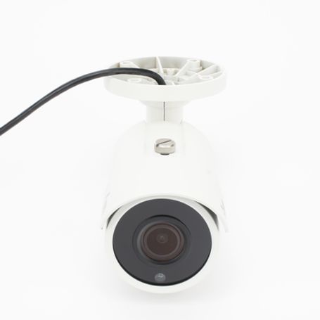 Camara Bala Ip 5mp  Lente Mot 2.7  13.5 Mm Compatible Con Terceros  Api  Onvif Profile S/t  Ik10 Ip67  30m Ir  H.265   Soporta E