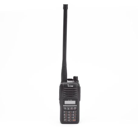 Radio Portátil Aéreo Rango De Frecuencia 118136.99166 Mhz 6w Pep 200 Canales Alfanuméricos Pantalla De 8 Caracteres Incluye Bate