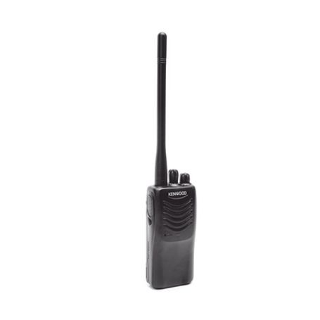 Radio Portátil Vhf 136174 Mhz Práctico Y Ligero Milstd810 16 Canales Dtmf Ip54 Vox Scan Incluye Antena Bateria Cargador Y Clip