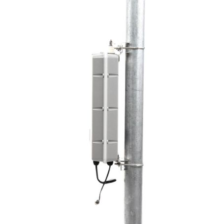 Sintonizador Automático De Antena Rango De 1.6  30 Mhz. Incluye Conector Externo Para Conexión De Cable De Control.