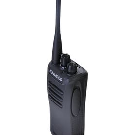 400470 mhz 5 w 32 canales nxdnanalógico gps encriptación roaming multisitio incluye bateria antena cargador y clip71816