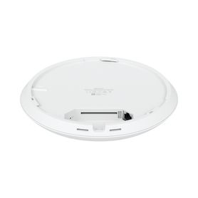 access point unifi wifi 7 pro soporta 6 ghz para interior en techo 6 streams totales mumimo 2x2 en cada banda tribanda puerto 2