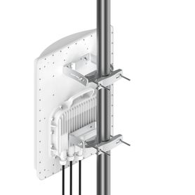estación base epmp 4500 con antena integrada con 17 dbi y 90º de apertura  mumimoofdma 8x8 con capacidad de hasta 4 gbps agrega