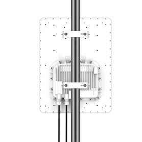 estación base epmp 4500 con antena integrada con 17 dbi y 90º de apertura  mumimoofdma 8x8 con capacidad de hasta 4 gbps agrega