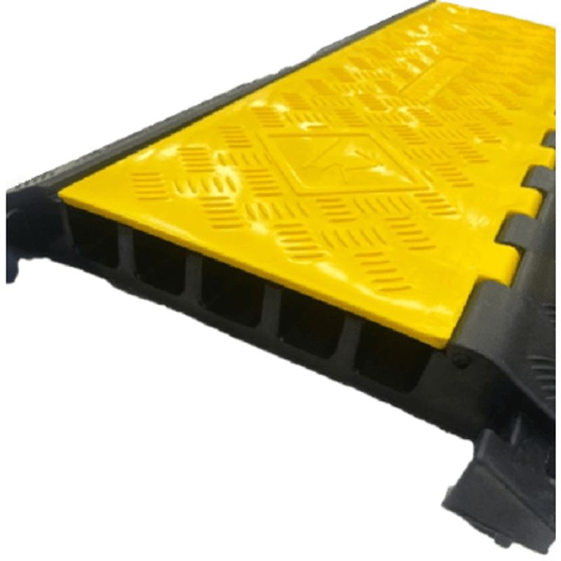 Protector De Cable De 5 Canales / Base De Goma Y Tapa De Plástico / Capacidad 4.6 Toneladas / Canal 38x35mm / Longitud 90 Cm / A