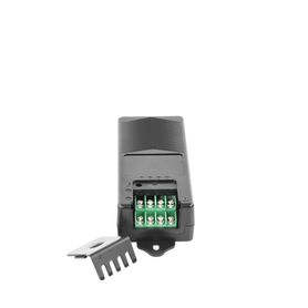 fuente de alimentación de 4 salidas de 11  15 vcc  5 amper   voltaje de entrada 110 240 vac  fusible termico ptc integrado para