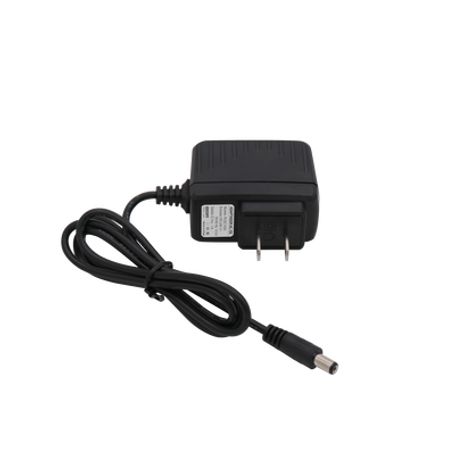 Adaptador De Pared De 12 Vcc  1 Amp Regulado / Uso En Interior / Múltiples Usos / Con Cable De 95 Cm 