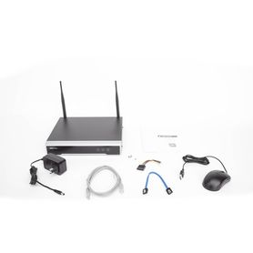 nvr 4 megapixel  8 canales ip  1 bahia de disco duro  2 antenas wifi  salida de video full hd189288