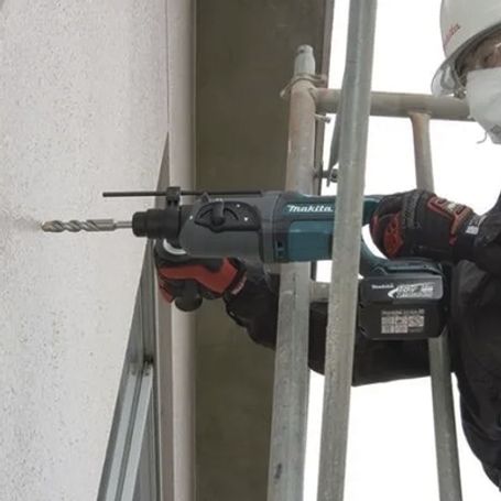 Rotamartilló 18v Sds 01.200 Rpm 3 Modos De Trabajo Incluye 2 Baterias De 3.0 Ah Cargador Y Maletin.