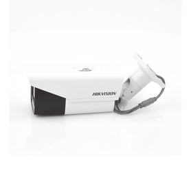 bala turbohd 4k 8 megapixeles  lente mot 27 a 135 mm  ir exir inteligente 80 mts  exterior ip67  soporta 12 vcc  24 vca  dwdr16