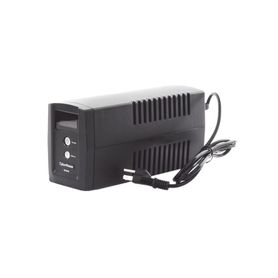 ups de 900 va420 w topologia linea interactiva entrada 120 vca nema 515p y 6 salidas nema 515r con regulador de voltaje avr8106