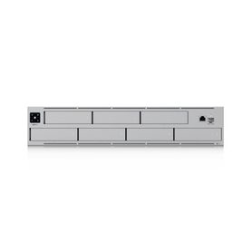 unas pro servidor de almacenamiento en red de 2u rack con 7 bahias para hddssd de 2535 con 1 puerto 10gbe  y 1 puerto sfp 10g23