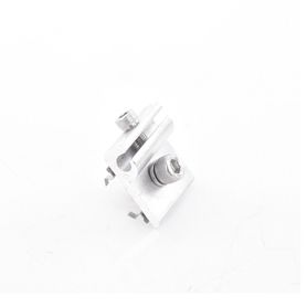 conector para conexión a tierra fisica de montajes de paneles solares con riel 5 y 8212352