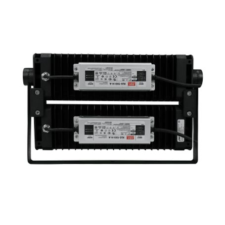 Reflector Led 200 W /350 X 250 Mm / 85  265 Vca 50/60hz / Tcc 6 500 K / Uso En Exterior. 
