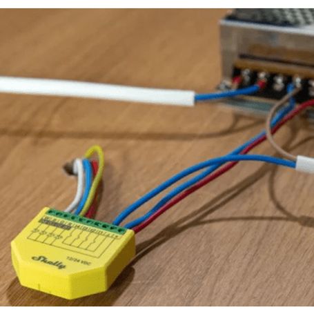 Controlador Inteligente Inalámbrico Wifi Para Tiras Led Rgb Rgbw/ Nube P2p / Medición De Consumo/ Soporta Google Y Alexa / 12a