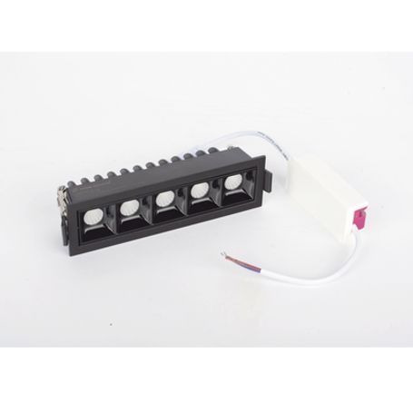 Reflector Empotrable / Luz Fria /  110 V / 10 W / 750 Lúmenes / 50000 Hrs / Ip20