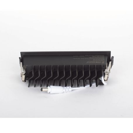 Reflector Empotrable / Luz Fria /  110 V / 10 W / 750 Lúmenes / 50000 Hrs / Ip20