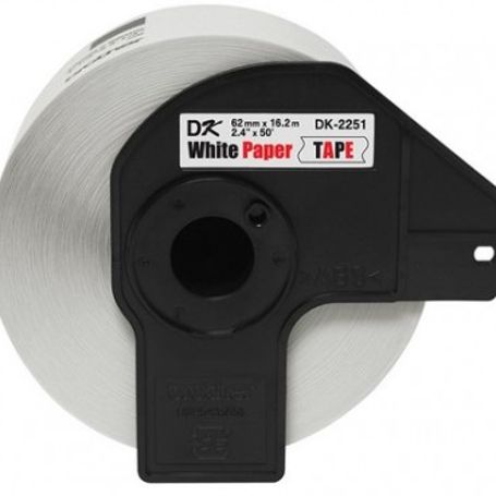 Etiqueta blanca continua de papel Brother DK2251 de 62 mm de ancho x 15.2 mts de largo. Impresión en negro y rojo. TL1 