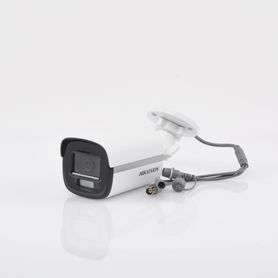 bala turbohd 3k 5mp  lente 36 mm  micrófono integrado  imagen a color 247  luz blanca 40 mts  exterior ip67  dwdr  4 tecnologia