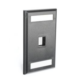 placa de pared vertical salida para 1 puerto keystone con espacios para etiquetas color negro168311