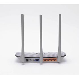 router inalámbrico doble banda ac 24 ghz y 5 ghz hasta 733 mbps 3 antenas externas omnidireccional 4 puertos lan 10100 mbps 1 p