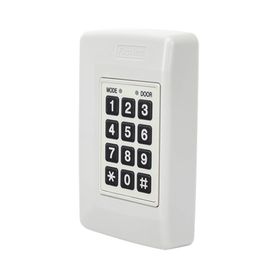 controlador de una puerta y hasta 500 usuarios con capacidad de conexión de dos lectoras10021