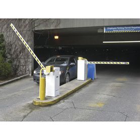 barrera vehicular  uso intensivo continuo  compatible con mástil de hasta 14 ft  426 m no incluido  bajo mantenimiento  garanti