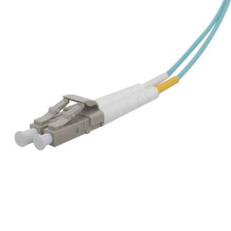 Jumper De Fibra Óptica Multimodo 50/125 Xglo Om3 Lclc Duplex Ofnr Color Aqua 30 Metros