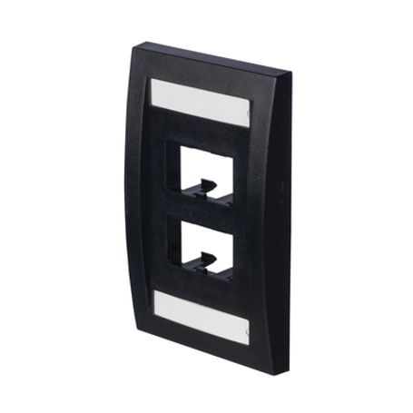 Placa De Pared Vertical Ejecutiva Salida De 4 Puertos Minicom Con Espacios Para Etiquetas Color Negro