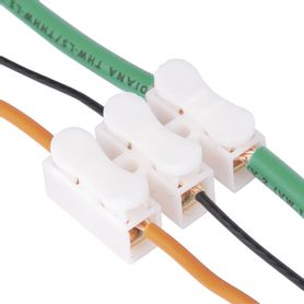 conector tipo push de 3 contactos  para una conexión rápida  puentes de cables193097