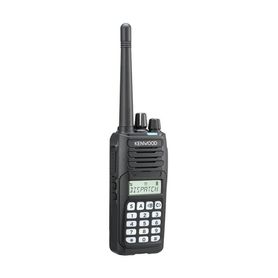 136174 mhz digital dmranalógico dtmf ip67 5 watts 260 canales roaming encriptación gps inc antena bateria cargador y clip