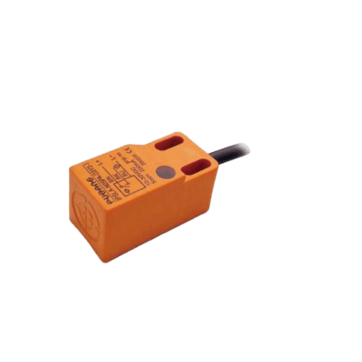 Sensor Inductivo / Perfil Plano Rectangular 17x17 mm / Distancia 8 mm / No Rasante / IP67 / PNP N.O. / 12-24VCC / 400 Hz / Protección Completa