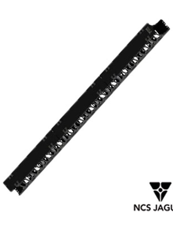 Organizador Vertical P/racks O Gabinetes Cable Ncs Jaguar Ncs-vop-45 45 Ur Con Peines De Policarbonato Tapa Removible Y Abatible Posibilidad De Sujecion De Cable Con Cinchos Velcro O Piola Peso De 6 Kg Cumple Con La Norma Eia