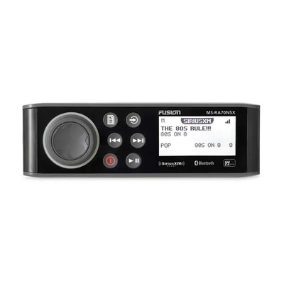 Sistema de Audio Marino MS-RA70 / Pantalla LCD Monocroma 2.6 / Tecnología Multi-Zone™️ 2 Zonas / Potencia Pico 200 W / Bluetooth® y ANT® / Compatible con SiriusXM y DAB+ / IPX7 / USB para Actualizaciones